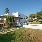 Ma-re Villa *