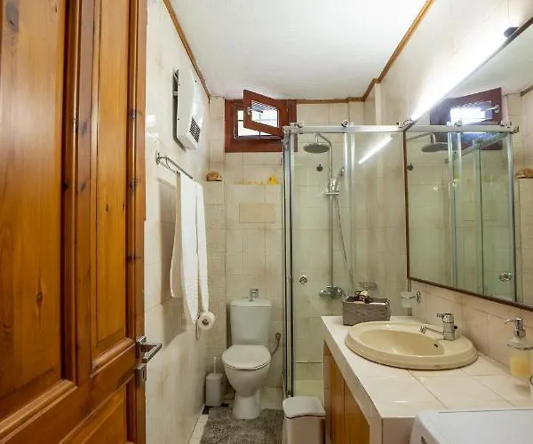 Ma-re * Hersonissos (Crete)